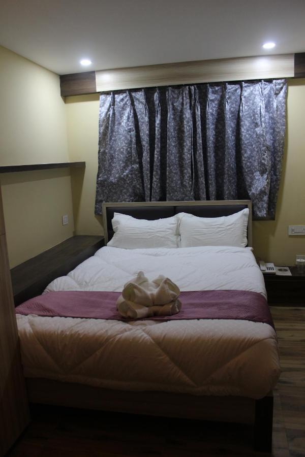 Hotel Oak Namchi Esterno foto